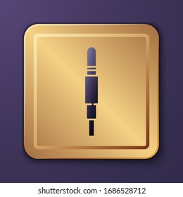 Icono de toma de audio púrpura aislado en fondo púrpura. Cable de audio para equipos de sonido de conexión. Cable de enchufe. Instrumento musical. Botón Gold Square. Ilustración vectorial