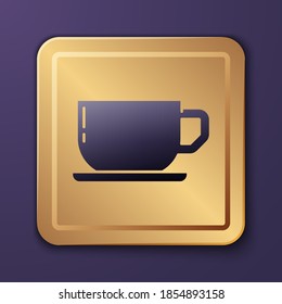 Icono de la taza de café morado aislado en fondo morado. Té. Café caliente. Botón cuadrado de oro. Vector