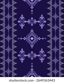 Arte étnico púrpura. Patrón sin fisuras en estilo tribal, bordado popular y nativo americano.
Impresión geométrica azteca del ornamento del arte. Diseño para la alfombra, cubierta. Fondo de pantalla, envoltura, tela, ropa.
