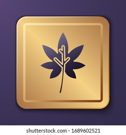Icono de hoja púrpura aislado en fondo púrpura. Deja la señal. Símbolo de producto natural fresco. Botón Gold Square. Ilustración vectorial