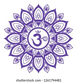 The purple mandala, the seventh chakra of a person, the symbol Om in the center - the meaning of the inscription in Sanskrit.