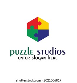 logotipo de rompecabezas para estudio, piezas de juego de rompecabezas aislado icono de diseño vectorial