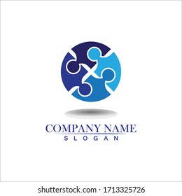 Puzzle logo Vector Illustration design template