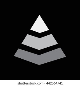 Pyramid Icon Illustration design
