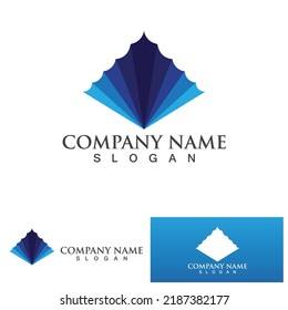 Logotipo de pirámide y elemento vector de símbolo 