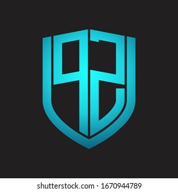 Monograma del logotipo PZ con diseño de escudo de emblemas aislado con colores azules sobre fondo negro
