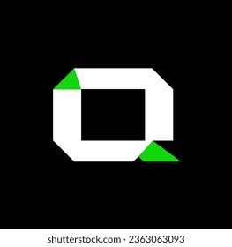 Q brand name typography monogram.
