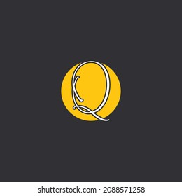 Q Initial handwriting logo Logo With Circle