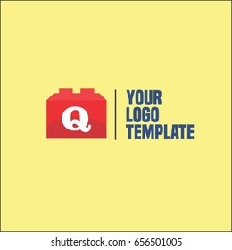 Q letter cube typeface. Vector volume font. Education Brand Identity.
