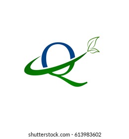 Q letter leaf logo design