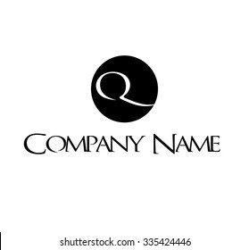 Q letter logo