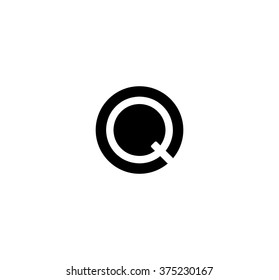 q letter logo