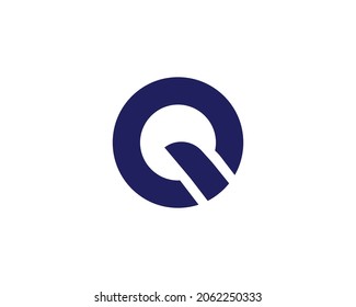 Q letter logo design vector template