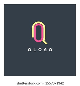Q letter logo double colored line design vector 