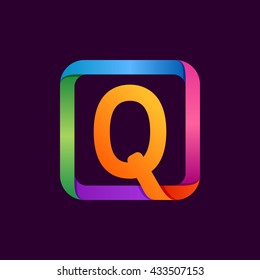 Q letter neon logo in square. 