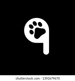 Q letter Paw modern logo vector