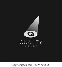 Q letter in spotlight logo design concept. Vector illustration