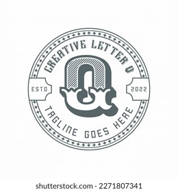
q letter typography with circle badge. vector vintage style design template