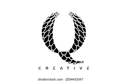Q Logo Design With Abstract Lines. Artistic Elegant Black and White Lines Icons Vector Illustration