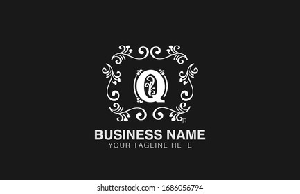  q  logo Unique Minimal Style golden and black colour initial based logo design vector illustrator