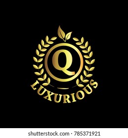 Q Luxurious Logo Gold Vector Template Design