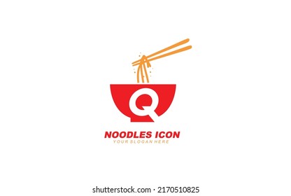 Q NOODLE logo design inspiration. Vector letter template design for brand.