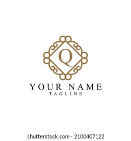Logo de letra simple en monograma dorado Q. Diseño de iconos creativos con marco de lujo para empresas y negocios
