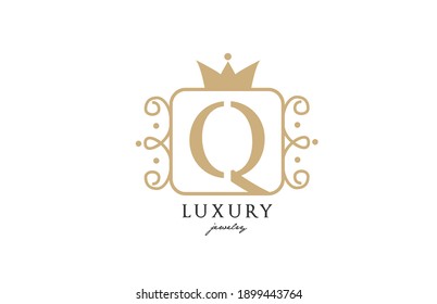 Q simple yellow monogram alphabet letter logo. Creative icon design with king crown for luxury company and business 