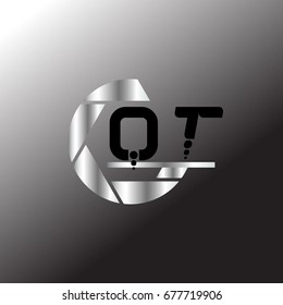 Q T Logo