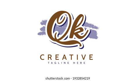 Iniciales QK, vector de logotipo de escritura a mano
