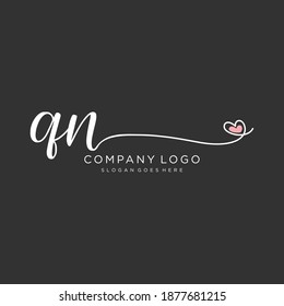 Logo inicial del vector de belleza QN, logotipo de escritura a mano de firma inicial, boda, moda, joyería, boutique, floral y botánica con plantilla creativa para cualquier empresa o negocio.
