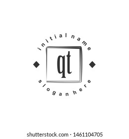 QT Initial beauty monogram logo vector