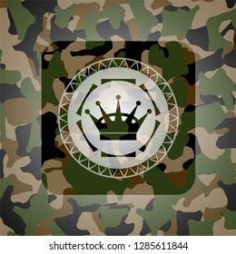 queen crown icon inside camo texture