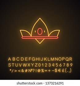 Queen crown neon light icon. Royal emblem. Symbol of power. Headgear for monarch. Princess diadem. Imperial state crown. Glowing sign with alphabet, numbers and symbols. Vector isolated illustration