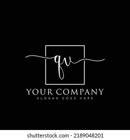 QV Escritura manual inicial vector de logotipo minimalista