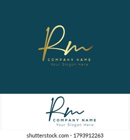  R M RM Letra inicial manuscrita y logotipo de firma. Logo inicial del vector de belleza .Moda, boutique, floral y botánica