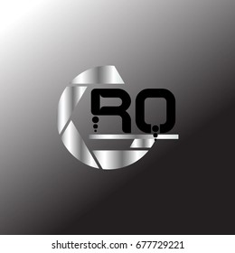 R Q Logo