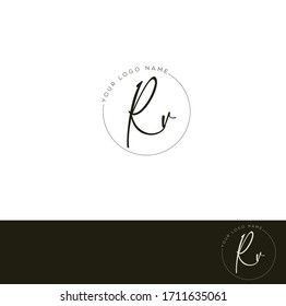 R V RV Escritura a mano de carta inicial y logotipo de firma.	

