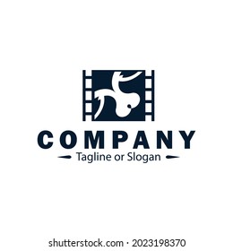 Reproductor de vídeo con logotipo de conejo para su negocio, con un estilo sencillo, moderno, vintage y elegante que puede tener ahora