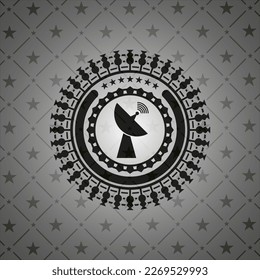 icono del radar dentro del emblema oscuro. 
