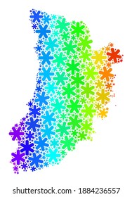 Collage de gradientes arcoiris de la Provincia de Lleida construido para las ventas navideñas. El mosaico cartográfico de la provincia de Lleida está construido con copos de nieve multicolores. Diseñado para las ventas patrióticas.