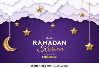 Ramadan Kareem Cabecera de venta horizontal o plantilla de cupón con luna de oro, 3d nubes cortadas de papel y estrellas sobre fondo violeta del cielo nocturno. Ilustración vectorial. Lugar para texto.