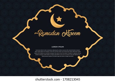 Diseño islámico Ramadán Kareem luna creciente y silueta de cúpula de mezquita con un patrón árabe y fondo de caligrafía, ilustración con farolillos árabes y media luna dorada, musulmán