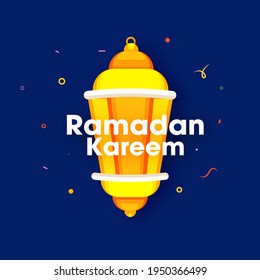 Ramadan Kareem Text mit Laterne-Illustration auf blauem Hintergrund.
