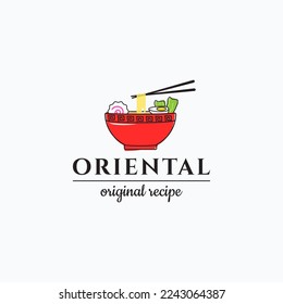 Diseño de logotipo simple de fideos Ramen. Sencillo concepto de logo del restaurante de fideos asiáticos. Cuenco de fideos de Ramen lleno de púas y palillos.