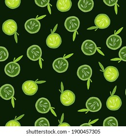 Siluetas de manzana verde brillante aleatorias sin soldadura a mano. Fondo oscuro. Impresión de alimentos para frutas. Ilustración bursátil. Diseño vectorial para textiles, tela, giftwrap, papel pintado.