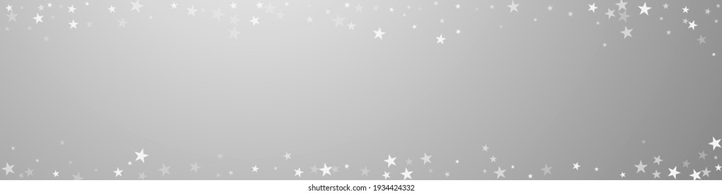 Zufällig fallende Sterne Weihnachtshintergrund. Subtile fliegende Schneeflocken und Sterne auf grauem Hintergrund. Atemberaubende Winterschneeflocke. Unberührte Panoramabildung.