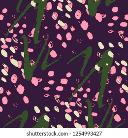 Random Scribble Pattern With Irregular Watercolor Brush Strokes.  Purple Vector Seamless Scribble Pattern. Hand Drawn Chevron Lines Spots. Vibrant Brush Paint Repeat. Watercolor Organic Shapes
