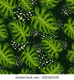 Patrón aleatorio sin fisuras con hojas de monstera trópico verde impreso. Fondo negro con salpicaduras. Fondo decorativo para el diseño de tejidos, impresión textil, envoltura, cubierta. Ilustración vectorial.