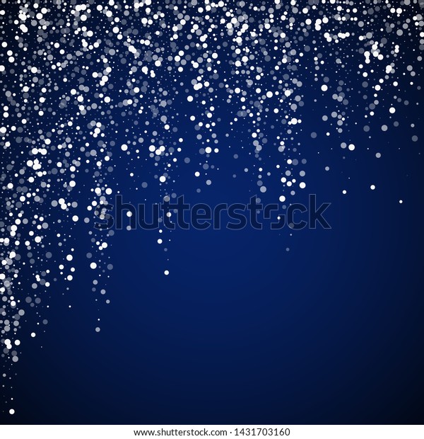 クリスマス背景にランダムな白いドット 暗い青の夜の背景に微かな空飛ぶ雪片と星 かわいい冬の銀の雪片オーバーレイテンプレート 魅力的なベクターイラスト のベクター画像素材 ロイヤリティフリー